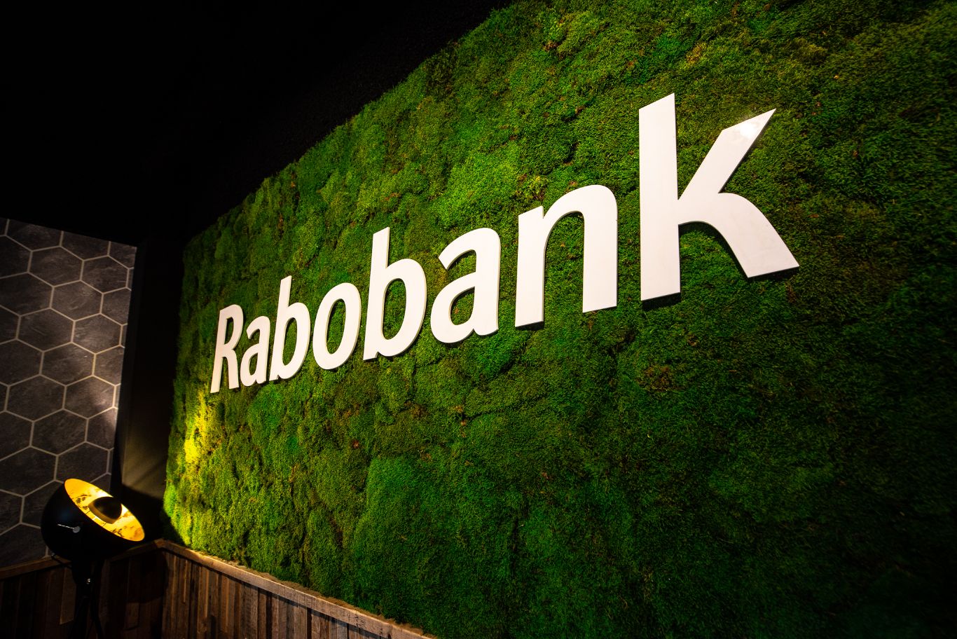 Acrylaat logo Rabobank